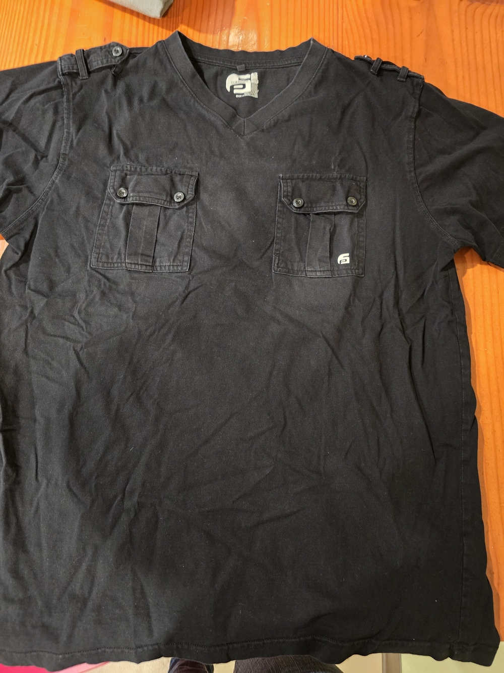 Men's Black V-Neck Short Sleeve Pocket Tee by 5ive